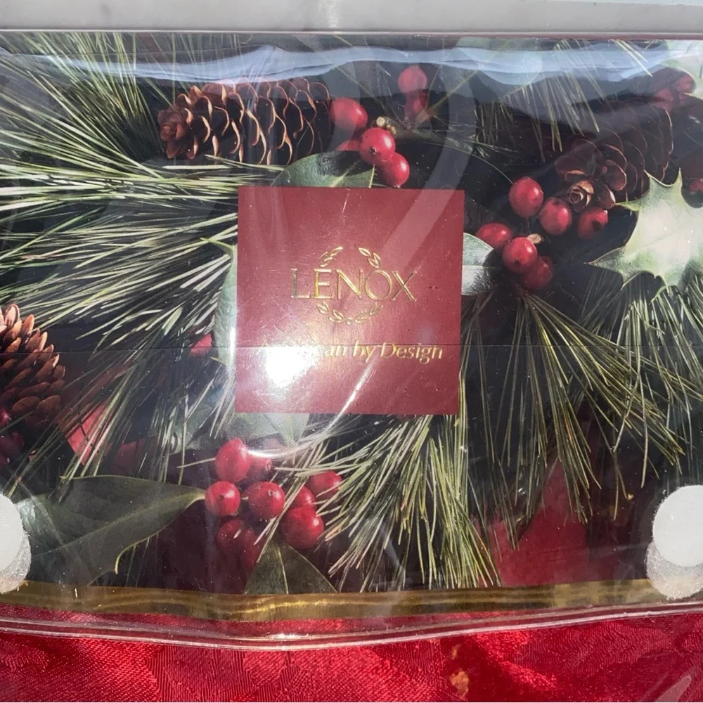 Lenox 60”X 104” Oblong Cloth Tablecloth Red Holly Berries Print